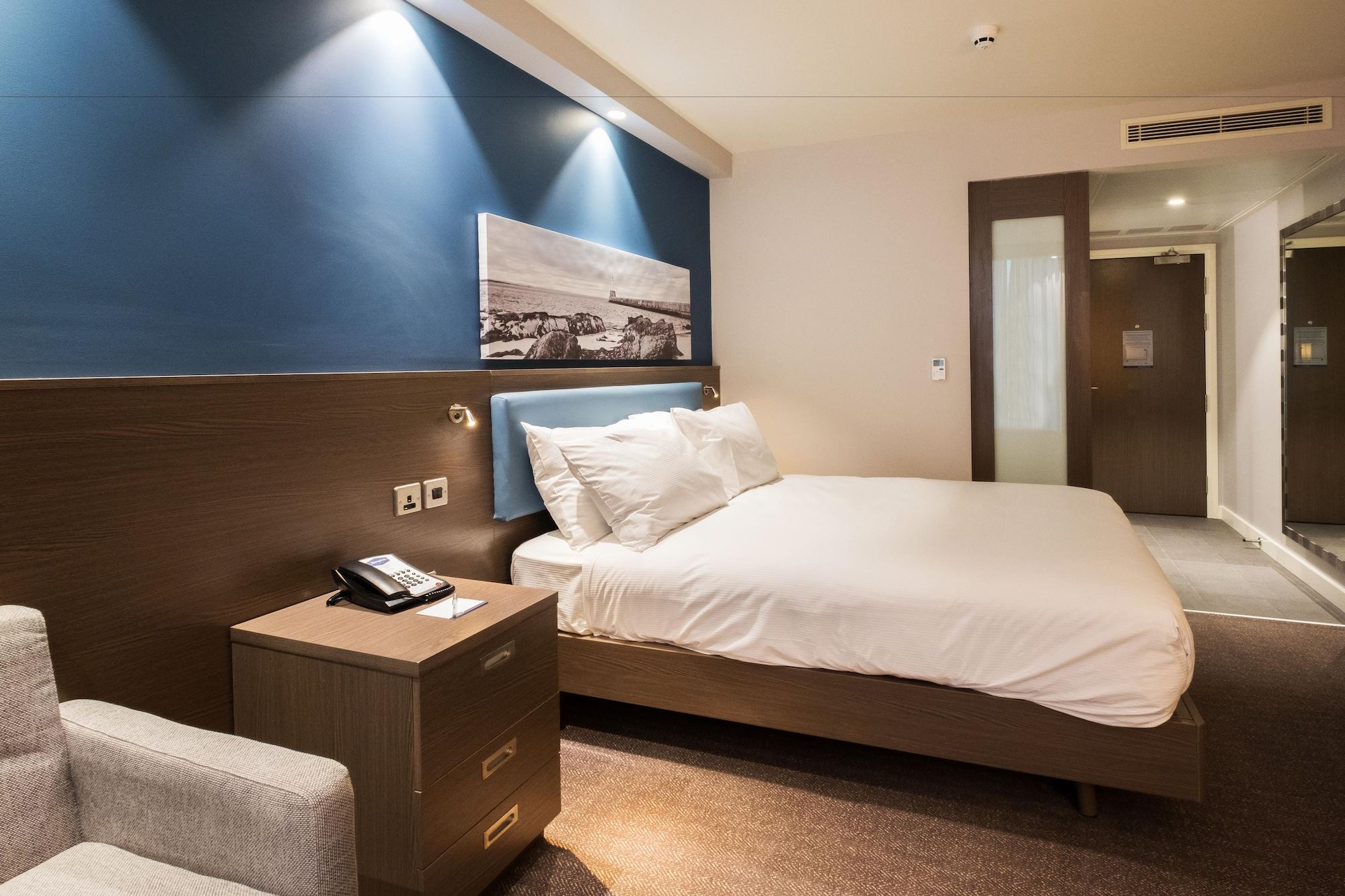 Hampton By Hilton Aberdeen Airport Dyce Εξωτερικό φωτογραφία
