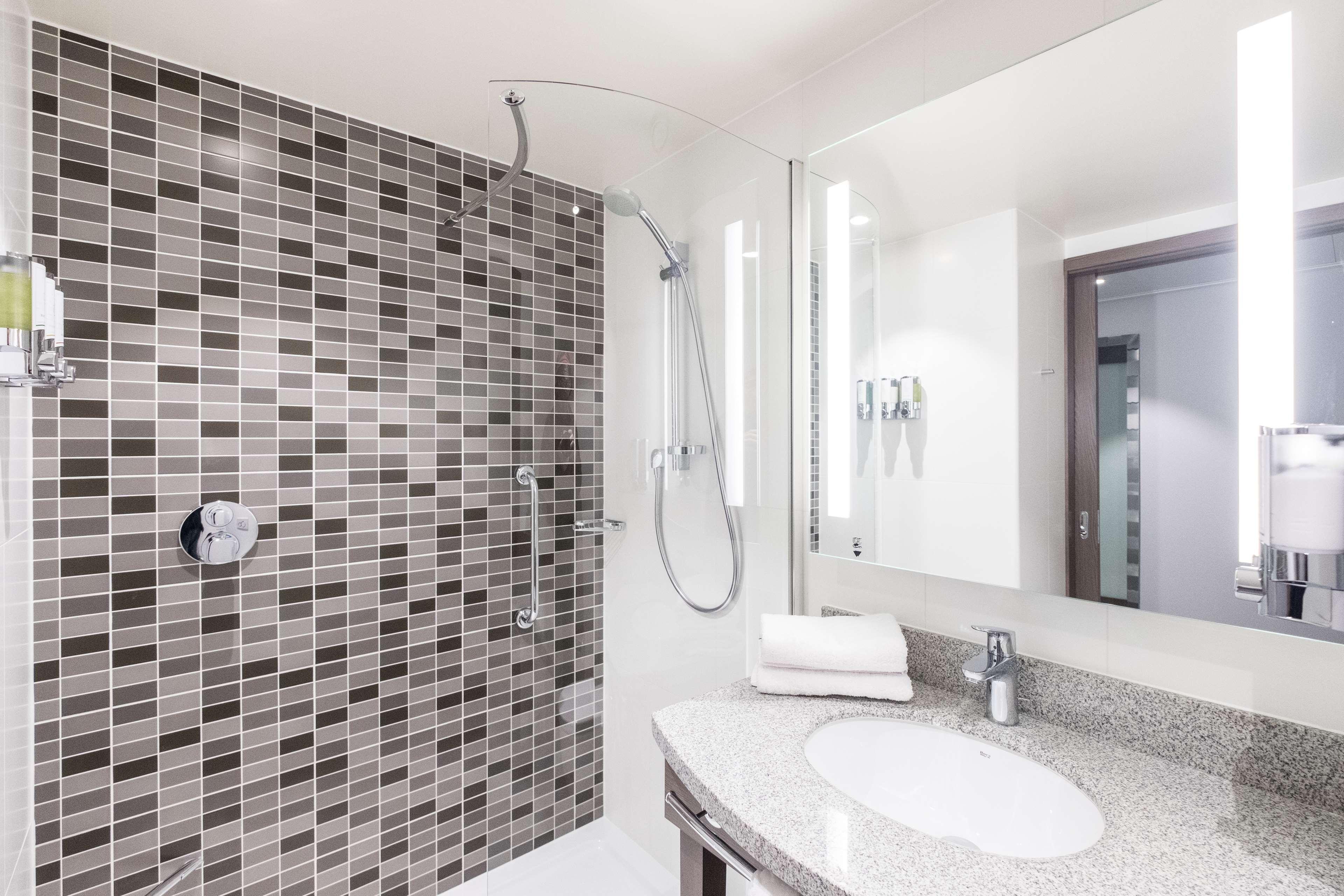 Hampton By Hilton Aberdeen Airport Dyce Εξωτερικό φωτογραφία