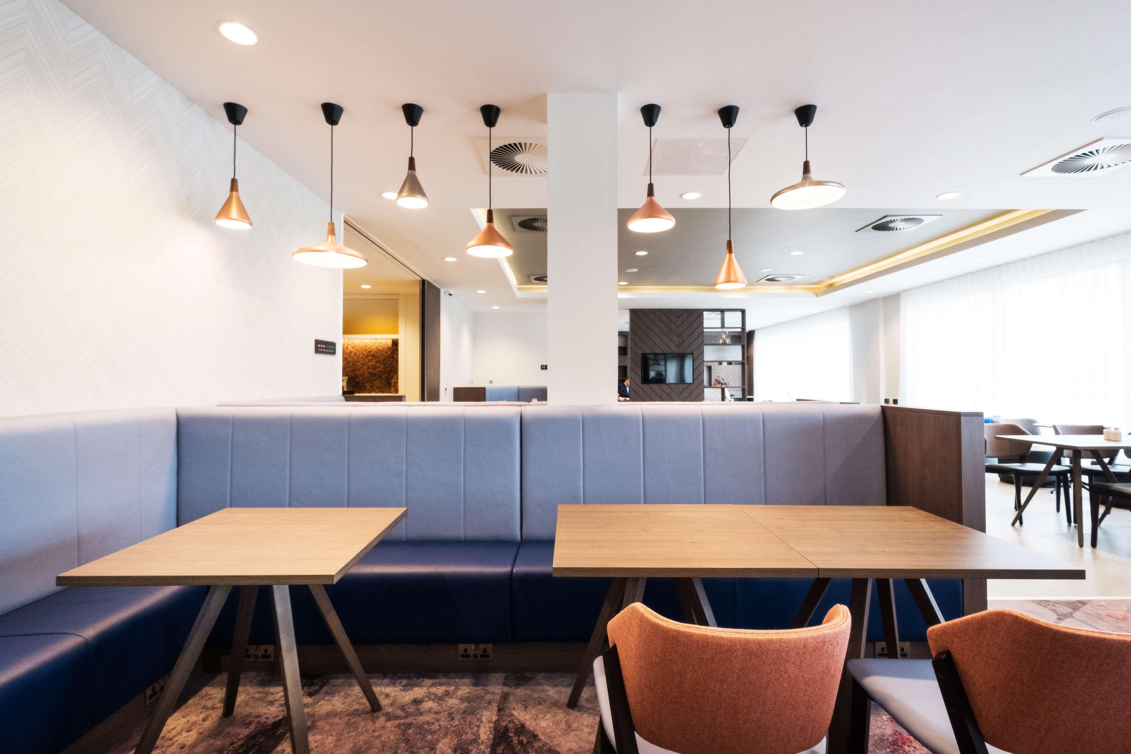 Hampton By Hilton Aberdeen Airport Dyce Εξωτερικό φωτογραφία