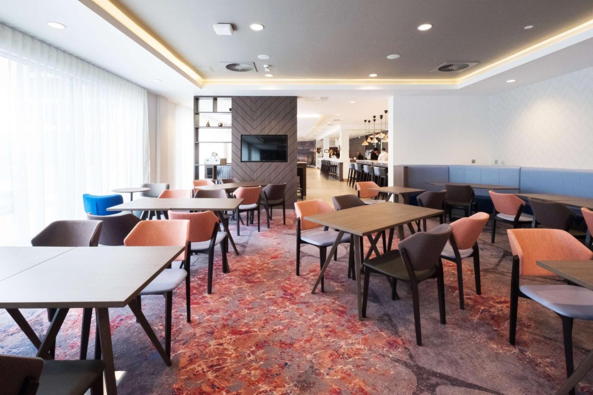 Hampton By Hilton Aberdeen Airport Dyce Εξωτερικό φωτογραφία